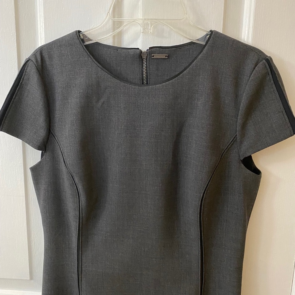 Elie Tahari Cap Sleeve Grey Wool Dress (SZ2)